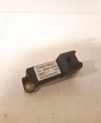 Audi A6 S6 C5 4B Airbag deployment crash/impact sensor 4B0959643B