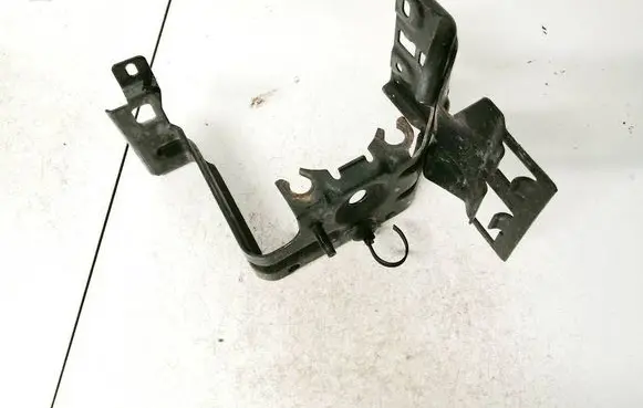 Battery bracket