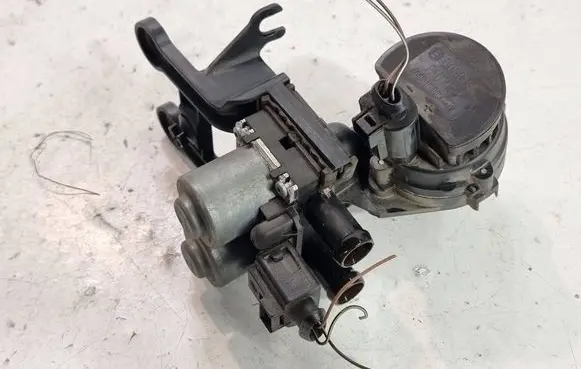 Audi A6 S6 C6 4F Coolant heater control valve 4F1959617B