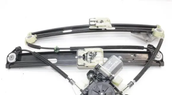 Audi A1 Front door window regulator with motor 82G837462A