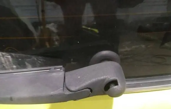 Mini One - Cooper R50 - 53 Rear window wiper motor