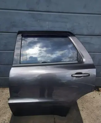 Dodge Durango Rear door 