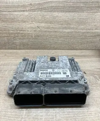 Opel Vectra C Engine control unit/module 55197150 0281012534