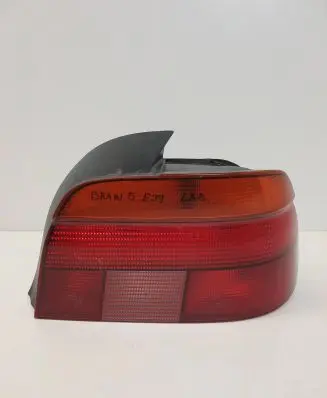 BMW 5 E39 Rear/tail lights 8358032 2VP00724002