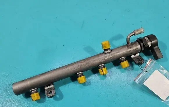 Chrysler 300 - 300C Fuel main line pipe A6420700495 IMPRK1585190