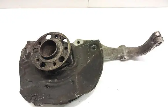 Mercedes-Benz S W222 Front wheel hub 2222001