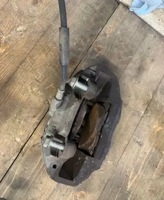 Mercedes-Benz EQC Front brake caliper WWDQD