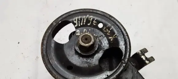 Nissan Maxima Power steering pump
