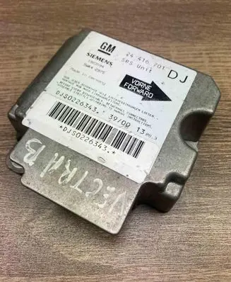 Opel Vectra B Airbag control unit/module 24416701 5WK42975