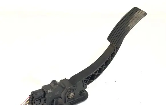 Dodge Avenger Accelerator throttle pedal 04891585AB