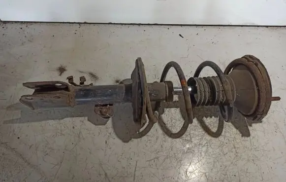 Toyota Avensis T220 Front shock absorber with coil spring
