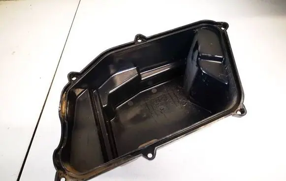 Audi 80 90 S2 B4 Headlight/headlamp dust cover 8a0035382
