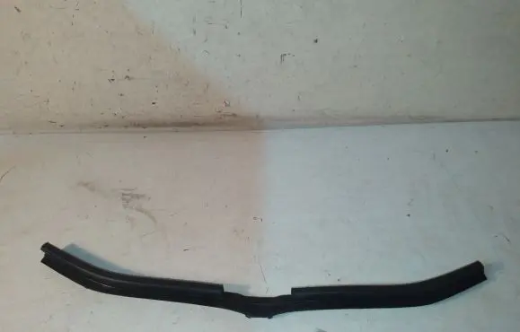 BMW 5 E60 E61 Top upper radiator support slam panel 7063835
