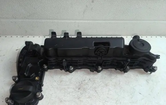 Toyota Proace Rocker cam cover 9806147980 9820991680