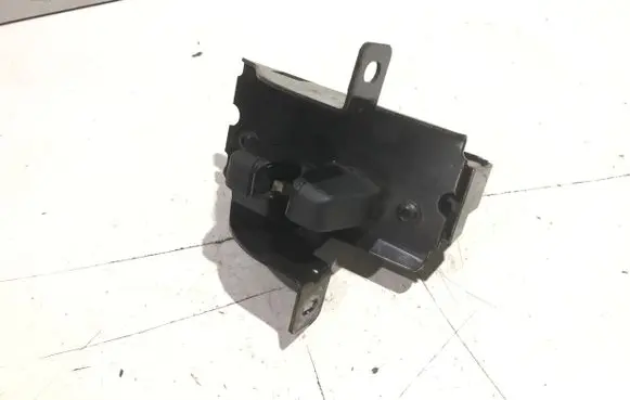 Citroen C4 Grand Picasso Tailgate window lock/catch/latch 9660403680