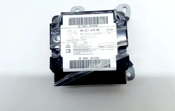 Peugeot 208 Airbag control unit/module 9823741380
