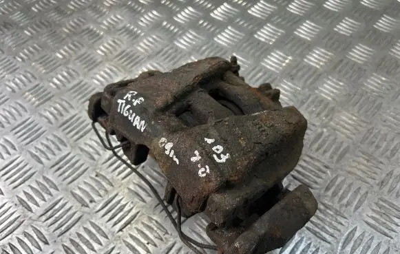 Volkswagen Tiguan Front brake caliper