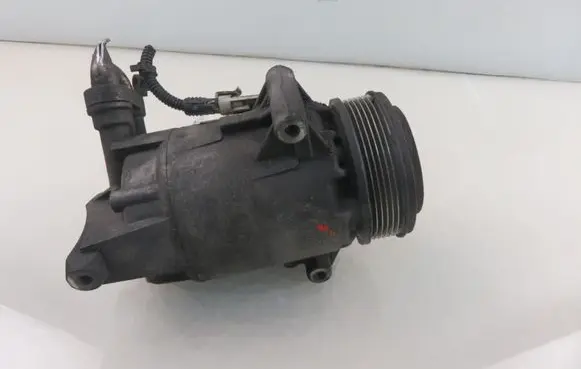 Opel Zafira B Air conditioning (A/C) compressor (pump) 