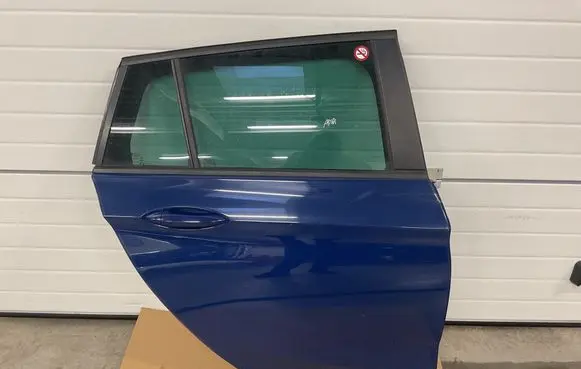 Opel Astra K Rear door 