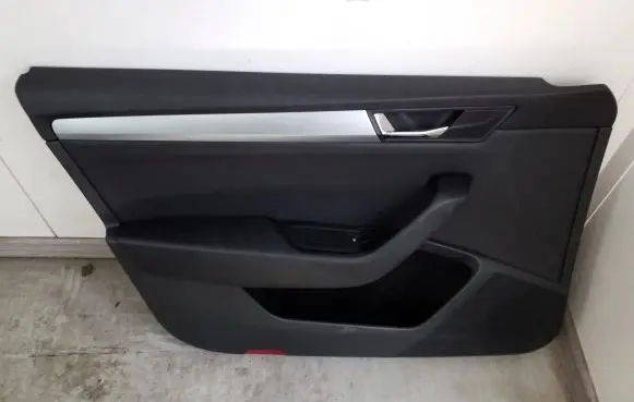 Skoda Superb B8 (3V) Front door card panel trim 3V1867011