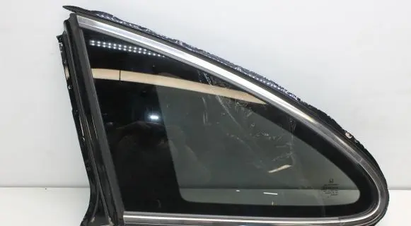 Honda CR-V Rear side window