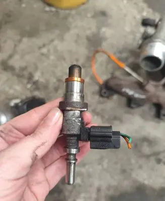 Nissan Qashqai Fuel injector H8200769153 23A228