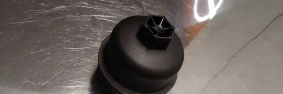 Opel Corsa D Oil filter cover 6790967580