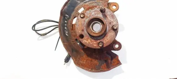 Front wheel hub