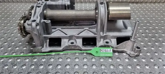 Volkswagen Polo V 6R Oil pump S25145861 03P103127A 03P115153B