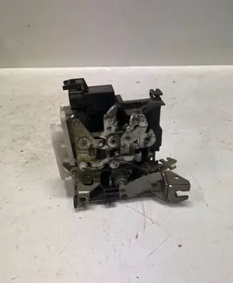Audi A3 S3 8L Front door lock 8J1837015A