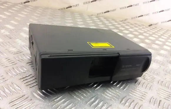 Toyota Corolla E120 E130 CD/DVD changer 08601-00911