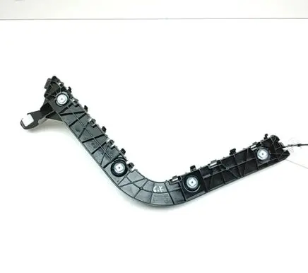 Tesla Model Y Juniper Rear bumper mounting bracket 193258300E