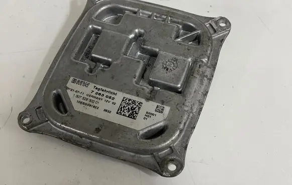 BMW X5 E70 Headlight ballast module Xenon 7263052