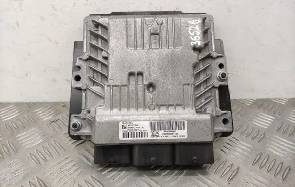 Peugeot 3008 I Engine control unit/module 9800268980