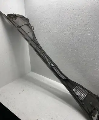 Toyota Avensis T220 Wiper trim 5578105040