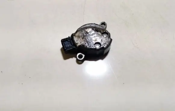 Audi A3 S3 8L Camshaft position sensor 058905161B 0232101024
