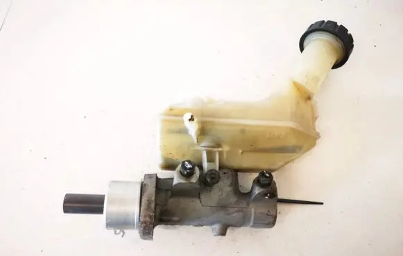 Nissan Micra Master brake cylinder