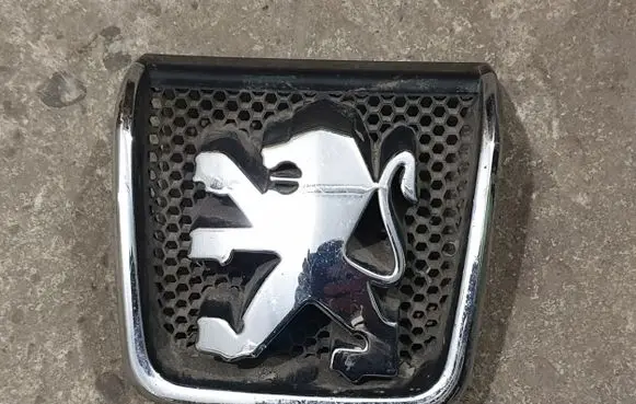 Peugeot 406 Manufacturer badge logo/emblem 9623832877