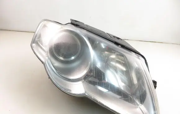 Volkswagen PASSAT B6 Headlight/headlamp 3C0941006AB
