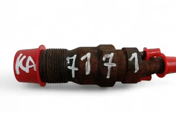Fuel injector