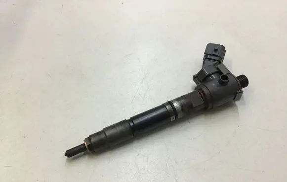 Volvo V40 Fuel injector VEA132370010AAB