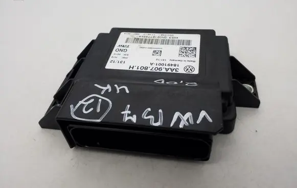 Volkswagen PASSAT CC Hand brake control module 3AA907801H 18491001A