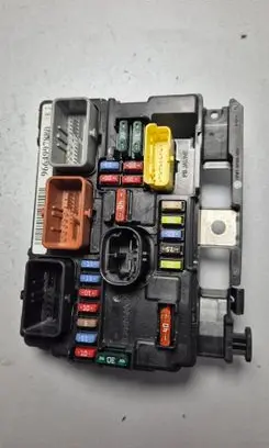 Citroen C2 Fuse module 9664997880