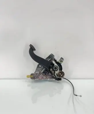 Mercedes-Benz E W212 Handbrake/parking brake lever assembly A2044200084 1001822252C1