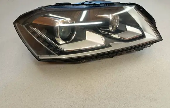 Volkswagen PASSAT B7 Headlight/headlamp 90005333 3AB941752
