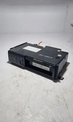 Mercedes-Benz C W203 CD/DVD changer A2038209089