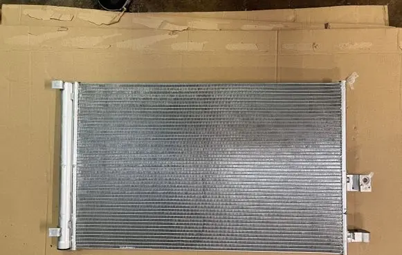 BMW X4 G02 Intercooler radiator 64539389411 9389411
