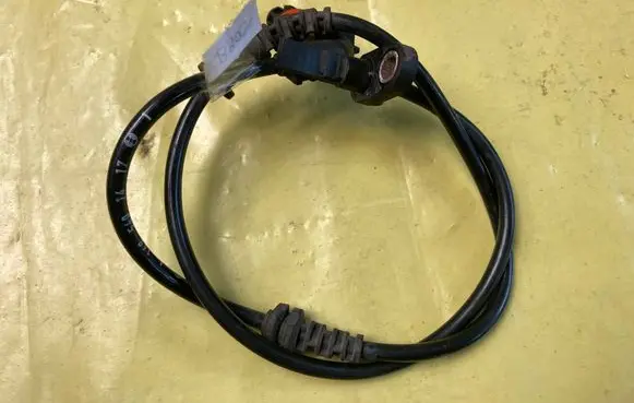 Mercedes-Benz B W245 ABS brake wheel speed sensor A1695401417