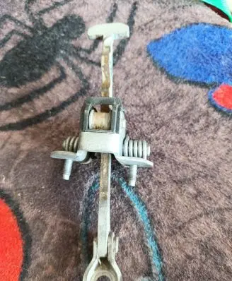 Opel Vectra C Front door check strap stopper