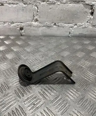 Toyota Avensis T270 Radiator support slam panel bracket 